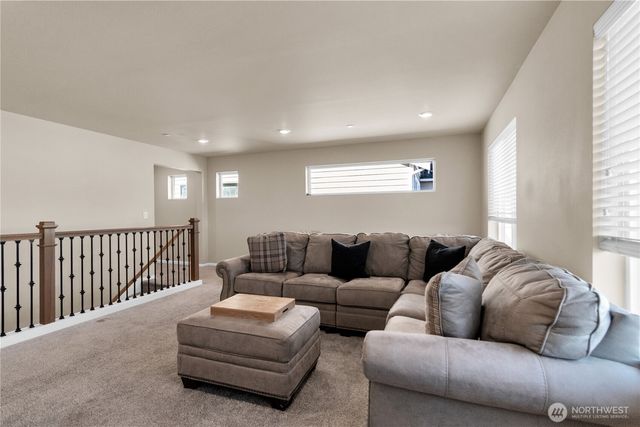 12009 SE 297th Place, Auburn, WA 98092