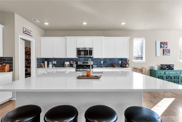 12009 SE 297th Place, Auburn, WA 98092