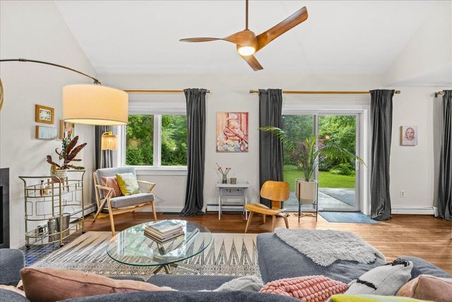 32 Tracy Lane, Shelburne, VT 05482