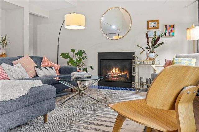 32 Tracy Lane, Shelburne, VT 05482