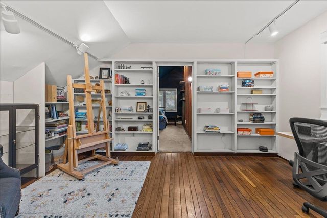 32 Tracy Lane, Shelburne, VT 05482