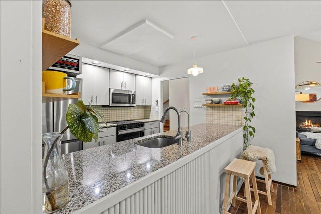 32 Tracy Lane, Shelburne, VT 05482