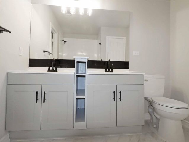 749 Grassy Knoll Lane, La Marque, TX 77568