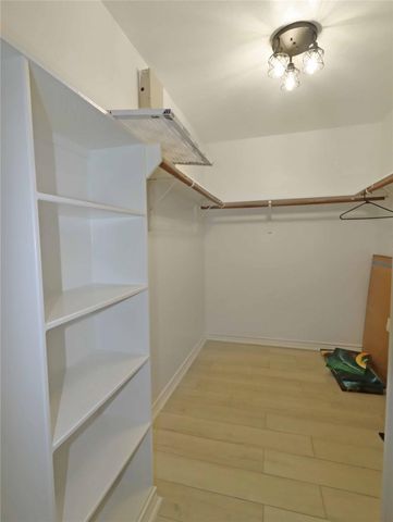 749 Grassy Knoll Lane, La Marque, TX 77568