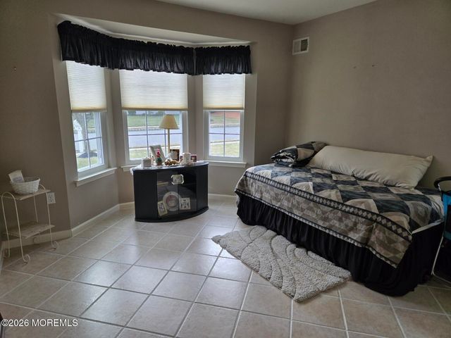 3503 Vicari Avenue, Toms River, NJ 08755