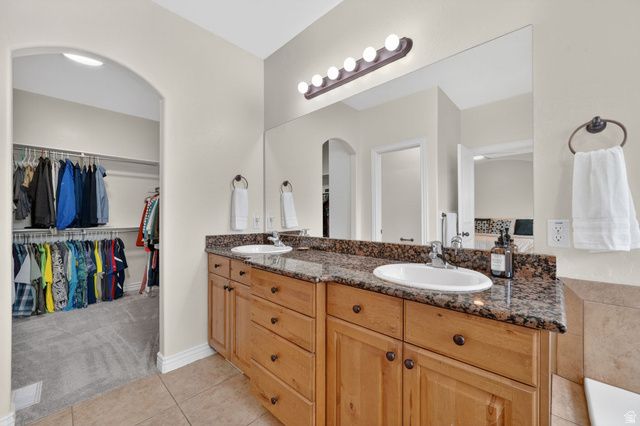 161 W SWEETBRIAR LN, Saratoga Springs, UT 84045