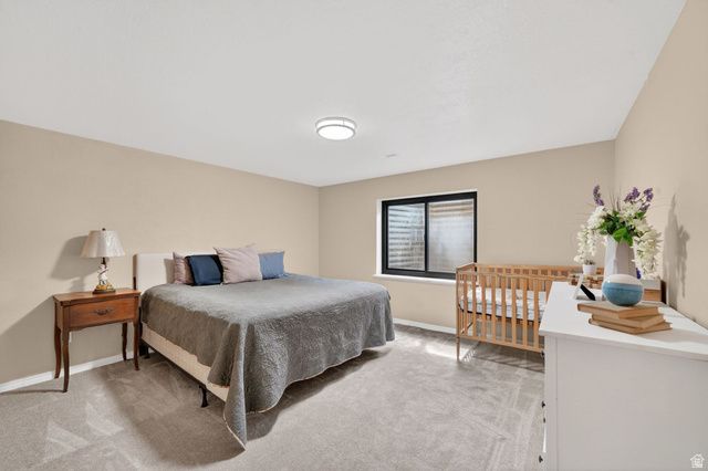 161 W SWEETBRIAR LN, Saratoga Springs, UT 84045