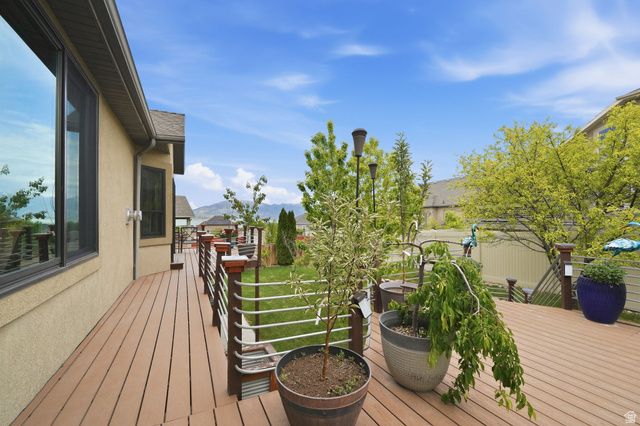 161 W SWEETBRIAR LN, Saratoga Springs, UT 84045
