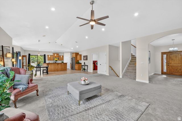 161 W SWEETBRIAR LN, Saratoga Springs, UT 84045