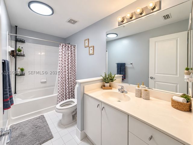 5900 W Sample Rd 202, Coral Springs, FL 33067