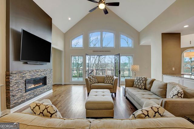 265 Broadmoor Drive, Fayetteville, GA 30215