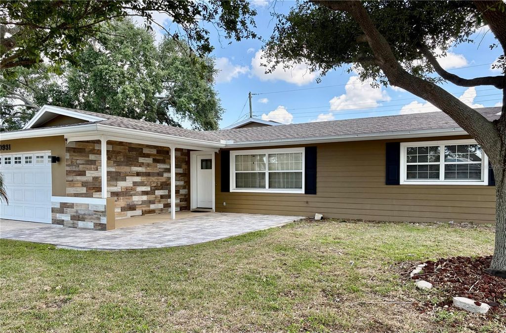 10931 HAMMOCK DRIVE, Largo, FL 33774