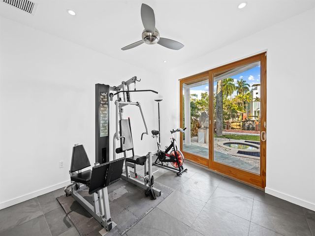 450 Victoria Terrace, Fort Lauderdale, FL 33301