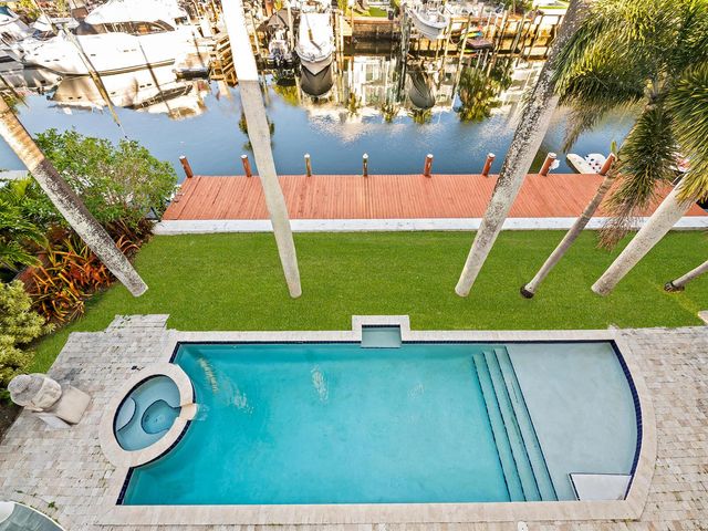 450 Victoria Terrace, Fort Lauderdale, FL 33301