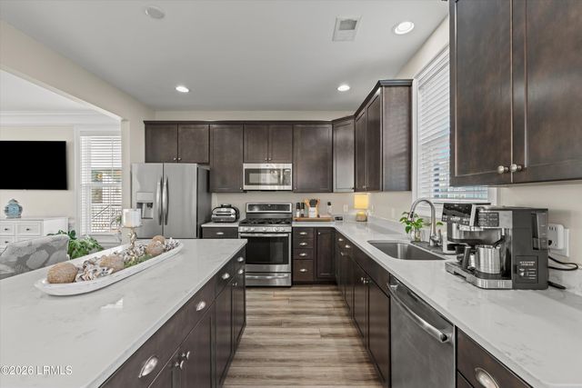 61 Hammock Oaks Circle, Hilton Head Island, SC 29926