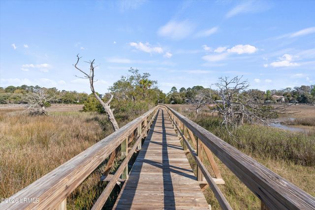 61 Hammock Oaks Circle, Hilton Head Island, SC 29926