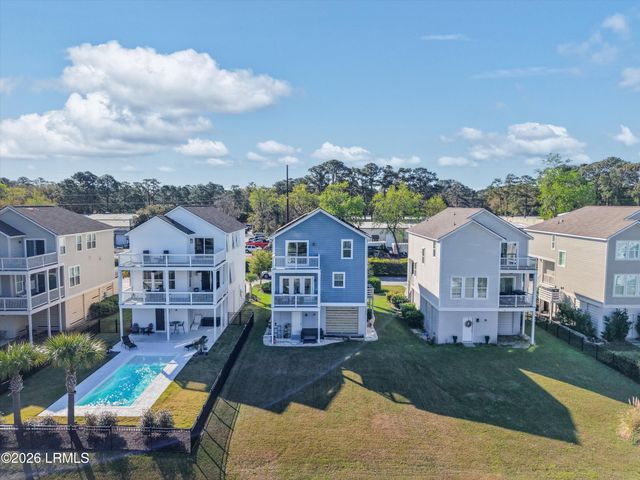 61 Hammock Oaks Circle, Hilton Head Island, SC 29926