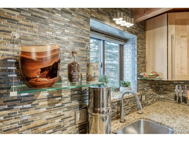 100 Cove Blvd B, Dillon, CO 80435