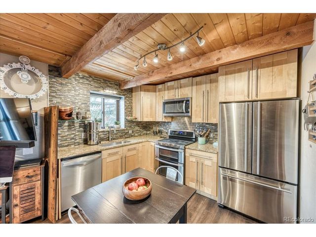 100 Cove Blvd B, Dillon, CO 80435