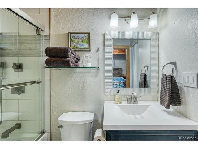 100 Cove Blvd B, Dillon, CO 80435