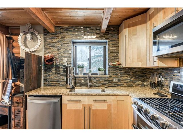 100 Cove Blvd B, Dillon, CO 80435