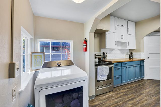 1924 W Indiana Ave, Spokane, WA 99205