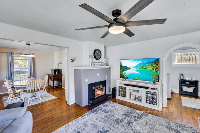 1924 W Indiana Ave, Spokane, WA 99205