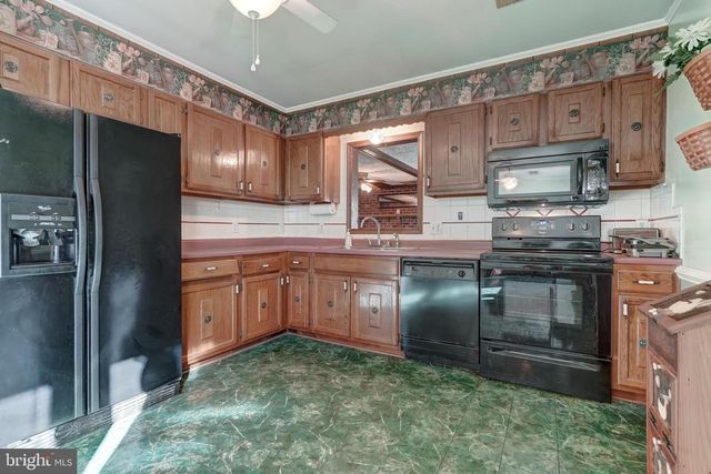 209 WALNUT WOODS DR, Louisa, VA 23093