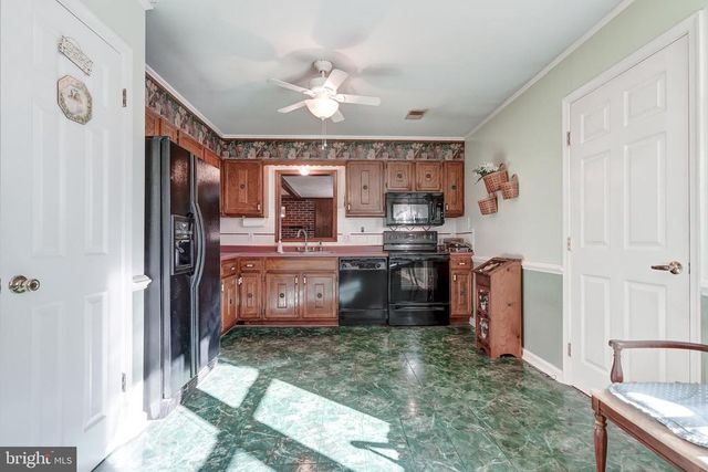 209 WALNUT WOODS DR, Louisa, VA 23093