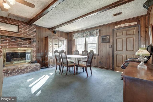 209 WALNUT WOODS DR, Louisa, VA 23093