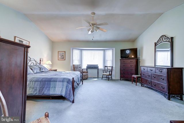 209 WALNUT WOODS DR, Louisa, VA 23093