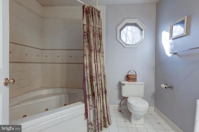 209 WALNUT WOODS DR, Louisa, VA 23093