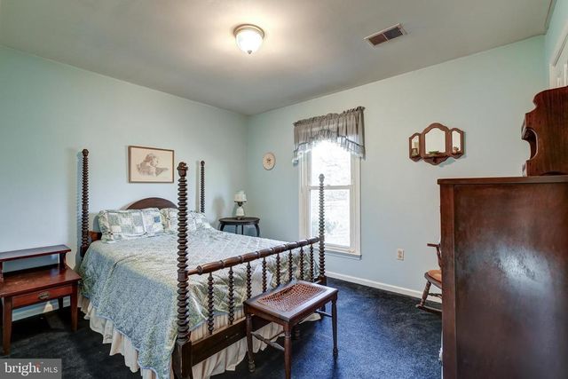 209 WALNUT WOODS DR, Louisa, VA 23093