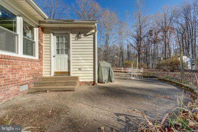 209 WALNUT WOODS DR, Louisa, VA 23093