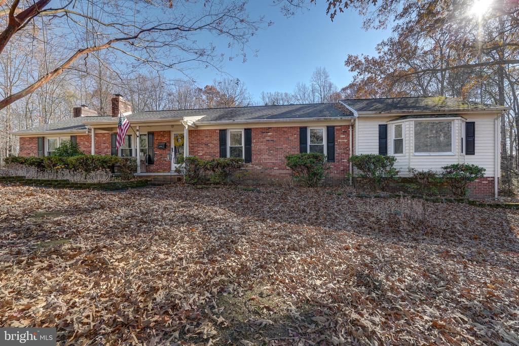 209 WALNUT WOODS DR, Louisa, VA 23093