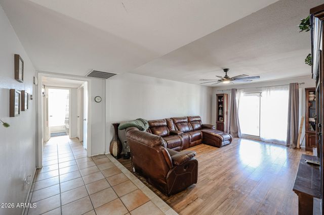 5126 W MERCER Lane, Glendale, AZ 85304