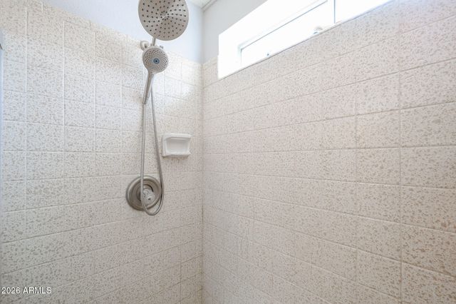 5126 W MERCER Lane, Glendale, AZ 85304
