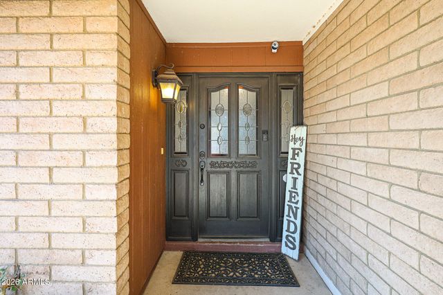 5126 W MERCER Lane, Glendale, AZ 85304