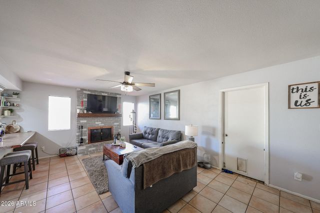 5126 W MERCER Lane, Glendale, AZ 85304
