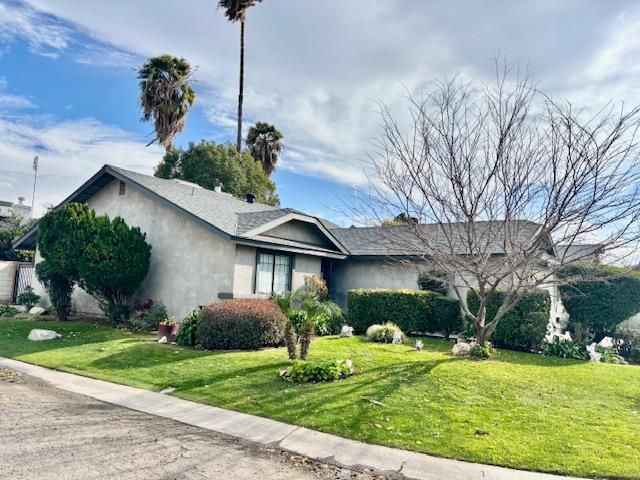 5900 Stone Bridge Ln, Bakersfield, CA 93313