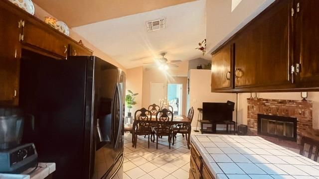 5900 Stone Bridge Ln, Bakersfield, CA 93313