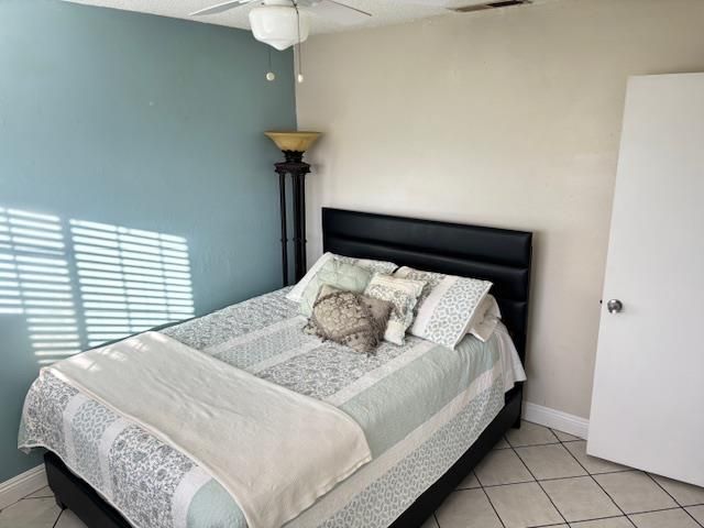 5900 Stone Bridge Ln, Bakersfield, CA 93313