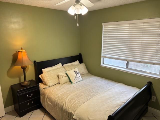 5900 Stone Bridge Ln, Bakersfield, CA 93313