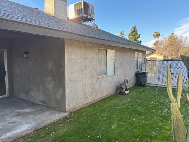 5900 Stone Bridge Ln, Bakersfield, CA 93313