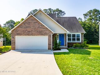 742 Colony Village Way, Knoxville, TN 37923