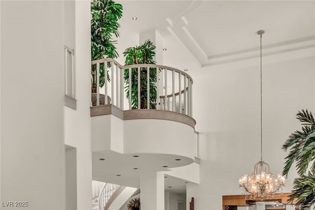 10 Innisbrook Avenue, Las Vegas, NV 89113