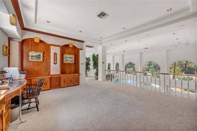 10 Innisbrook Avenue, Las Vegas, NV 89113