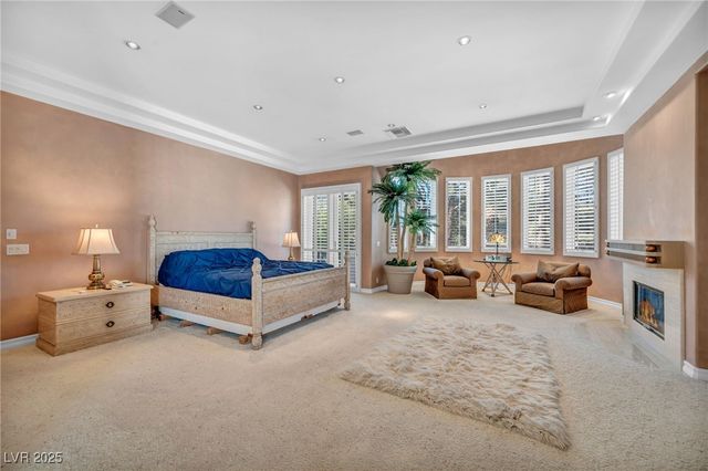 10 Innisbrook Avenue, Las Vegas, NV 89113