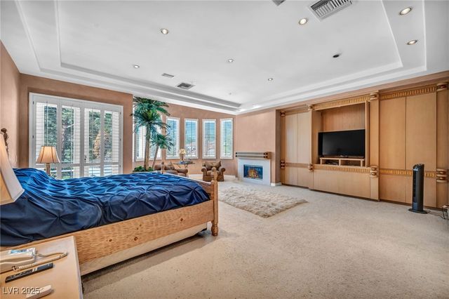 10 Innisbrook Avenue, Las Vegas, NV 89113