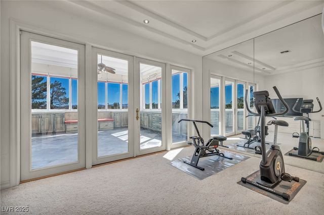 10 Innisbrook Avenue, Las Vegas, NV 89113